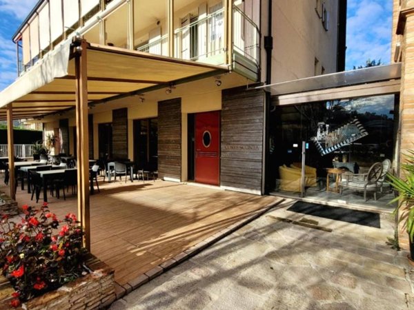 negozio in affitto a Torreglia