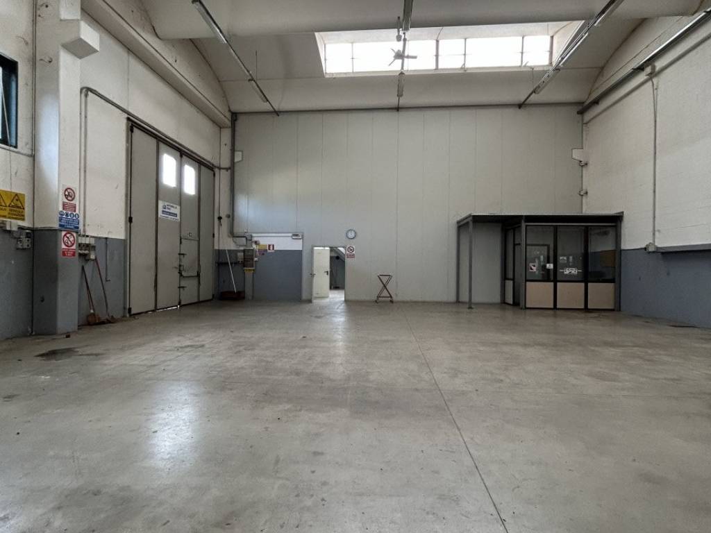 locale commerciale in affitto a Trebaseleghe