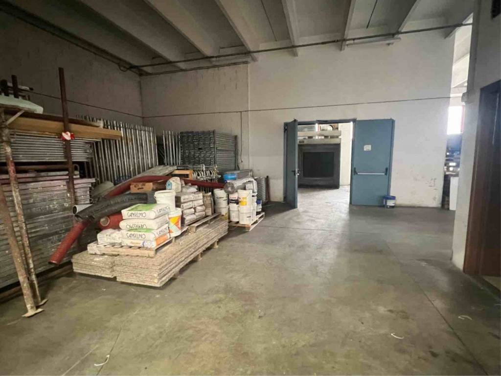 locale commerciale in affitto a Vigodarzere
