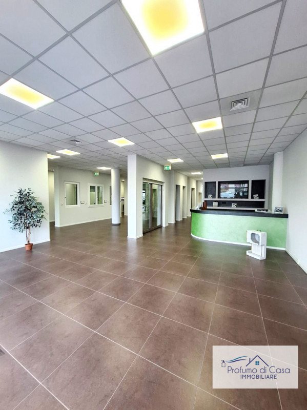 negozio in affitto a Vigonza in zona Perarolo