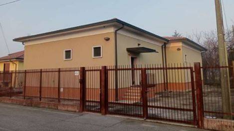 locale commerciale in affitto a Vigonza