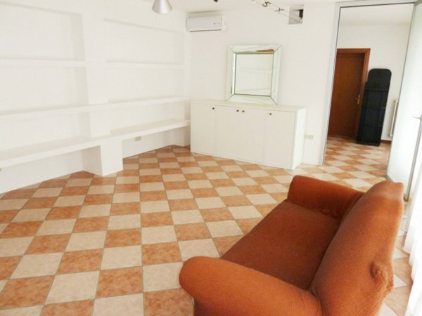 ufficio in affitto a Vigonza in zona Perarolo