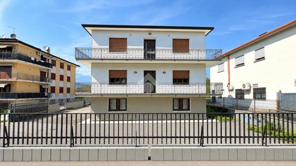 ufficio in affitto a Villa del Conte