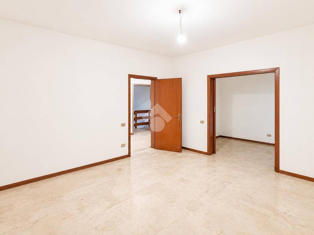 ufficio in affitto a Villa del Conte