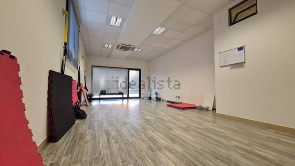 locale commerciale in affitto a Villafranca Padovana