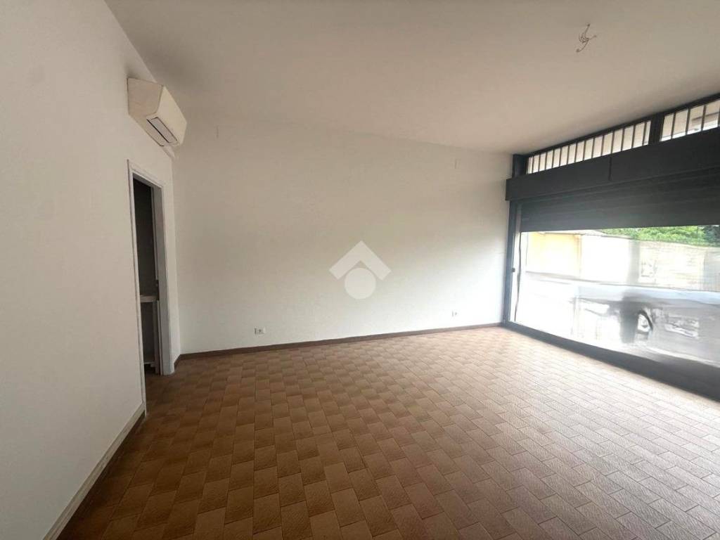negozio in affitto a Villafranca Padovana