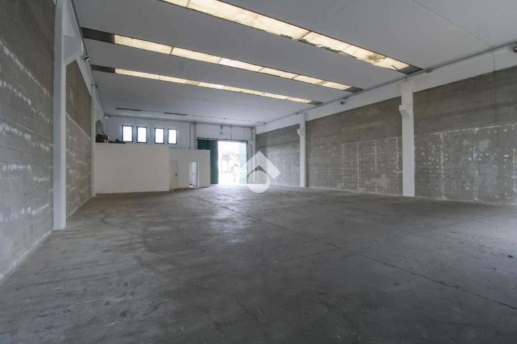 ufficio in affitto a Due Carrare