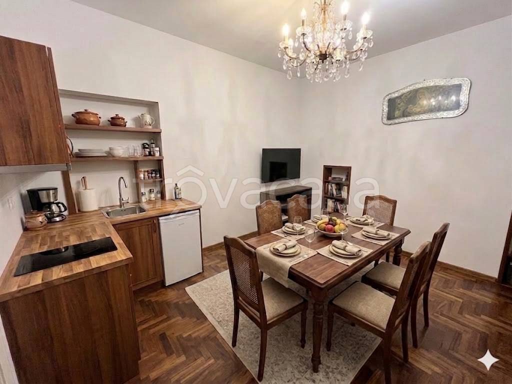 appartamento in affitto a Due Carrare in zona Carrara Santo Stefano