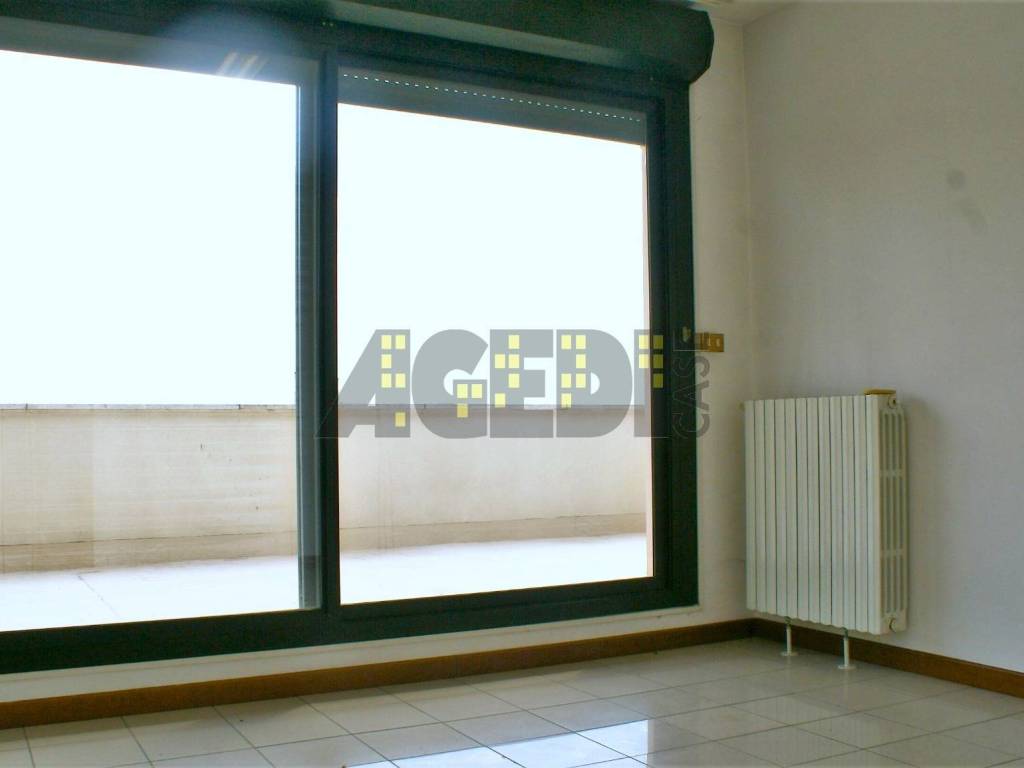 ufficio in affitto a Due Carrare