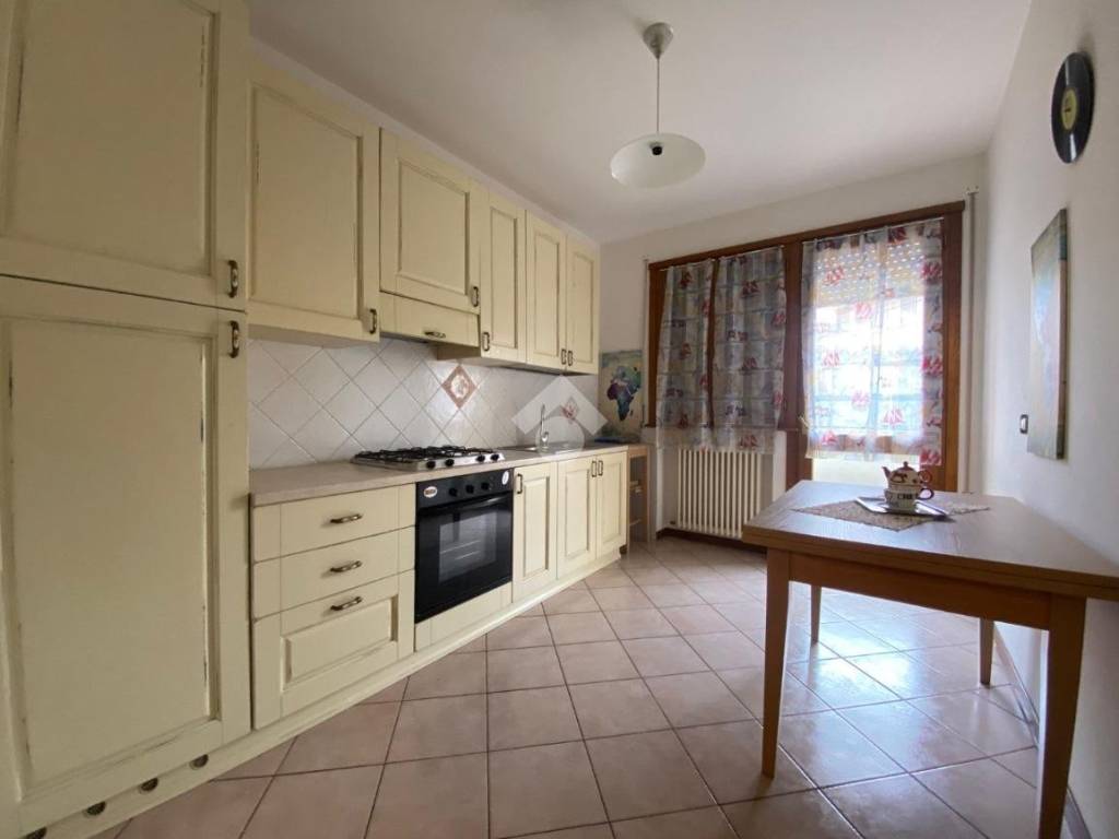 casa indipendente in affitto a Due Carrare in zona Pontemanco