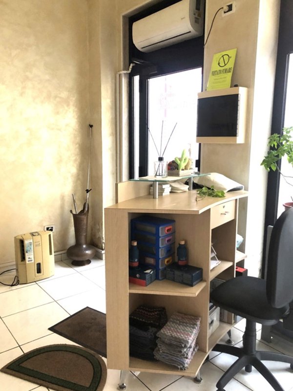 negozio in affitto ad Adria