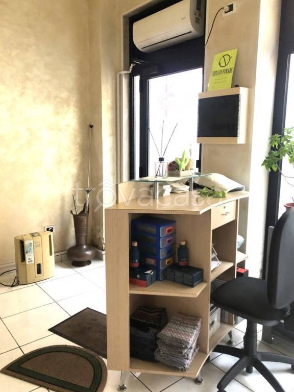 negozio in affitto ad Adria