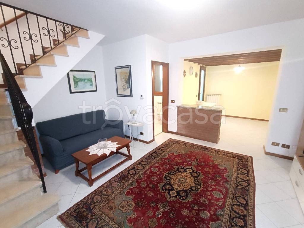 casa semindipendente in affitto ad Adria