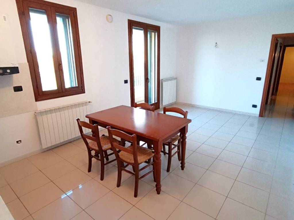 appartamento in affitto ad Adria