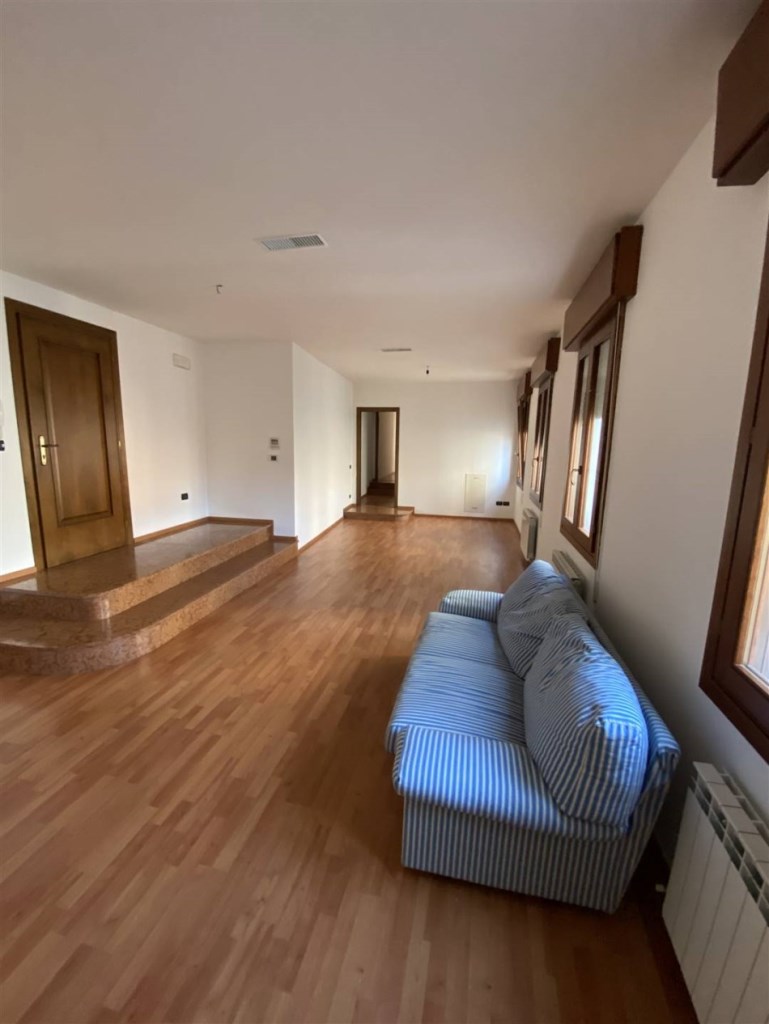 appartamento in affitto ad Adria