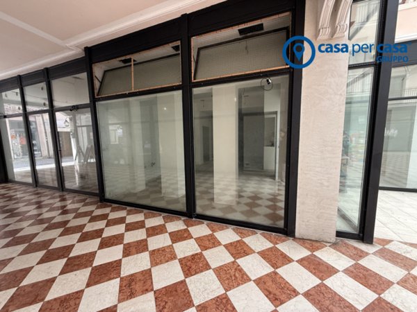 casa indipendente in affitto ad Adria