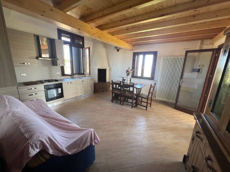 appartamento in affitto a Bagnolo di Po in zona Corà