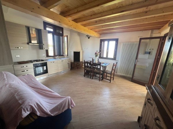 appartamento in affitto a Bagnolo di Po in zona Corà