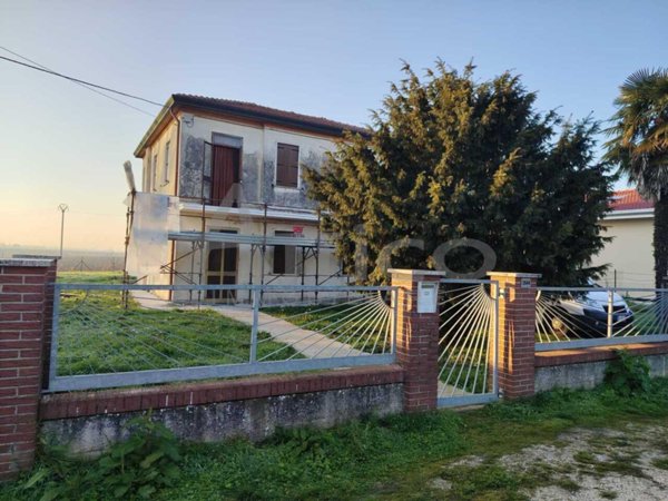 appartamento in affitto a Crespino