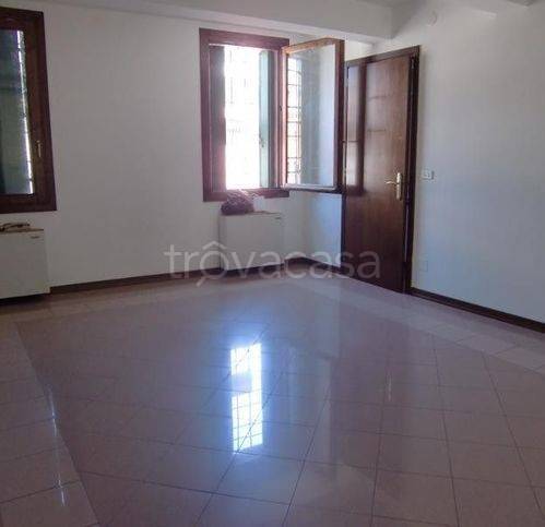 ufficio in affitto a Lendinara