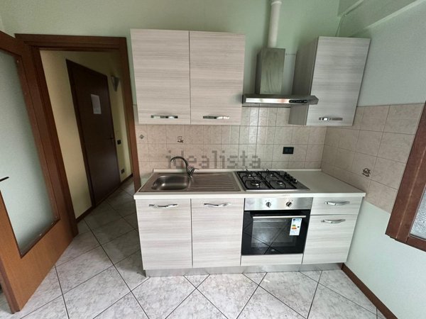 appartamento in affitto a Lendinara in zona Rasa