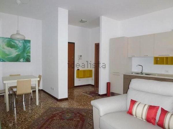 appartamento in affitto a Lendinara in zona Rasa