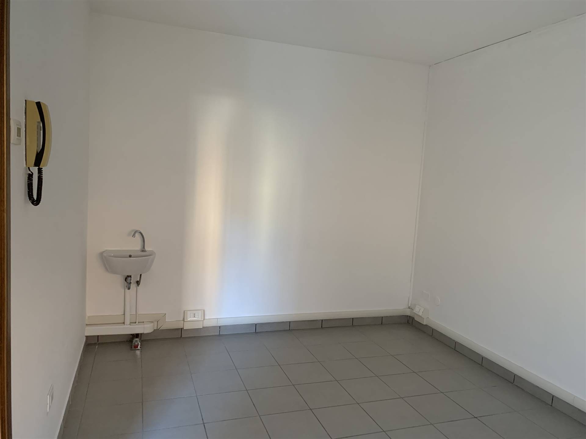 ufficio in affitto a Lusia