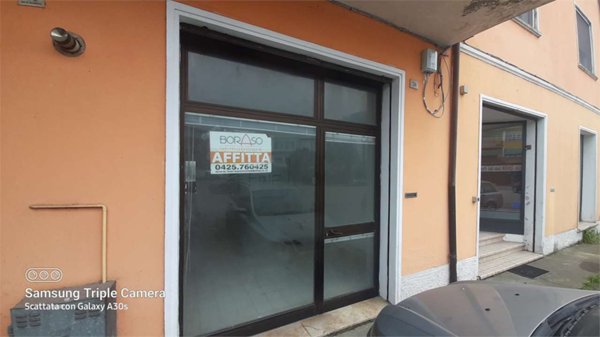 negozio in affitto ad Occhiobello in zona Santa Maria Maddalena