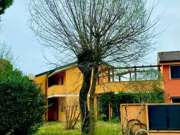 appartamento in affitto a Rosolina