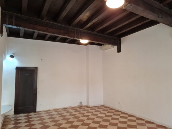 negozio in affitto a Rovigo in zona Centro Storico