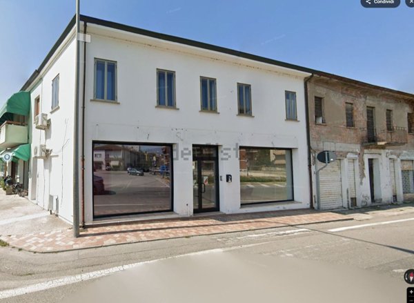 negozio in affitto a Rovigo in zona Centro Storico