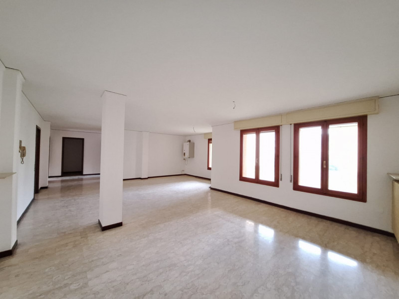 ufficio in affitto a Rovigo in zona Centro Storico