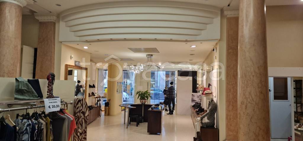 negozio in affitto a Rovigo in zona Centro Storico