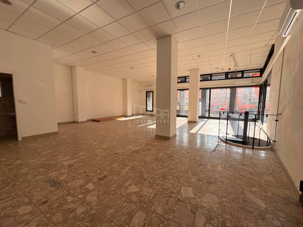 negozio in affitto a Rovigo in zona Centro Storico