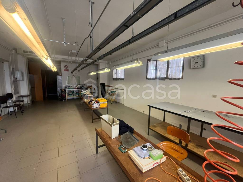 locale commerciale in affitto a Porto Viro