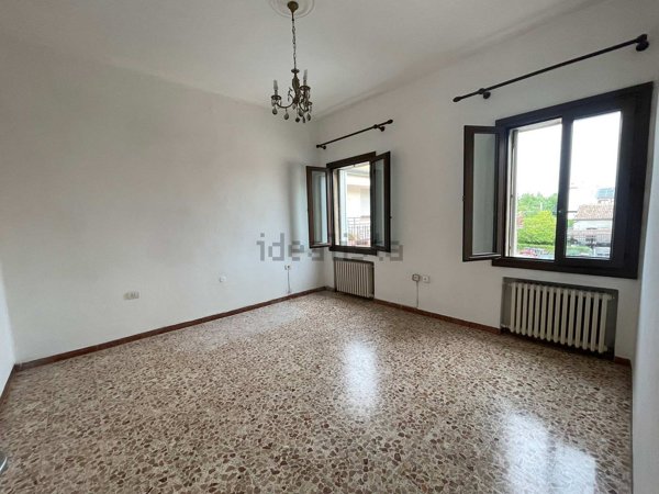 appartamento in affitto a Porto Viro