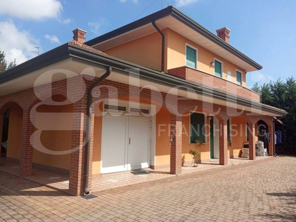 appartamento in affitto a Porto Viro