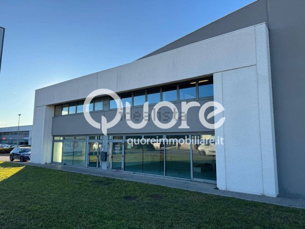 capannone in affitto a Campoformido in zona Basaldella