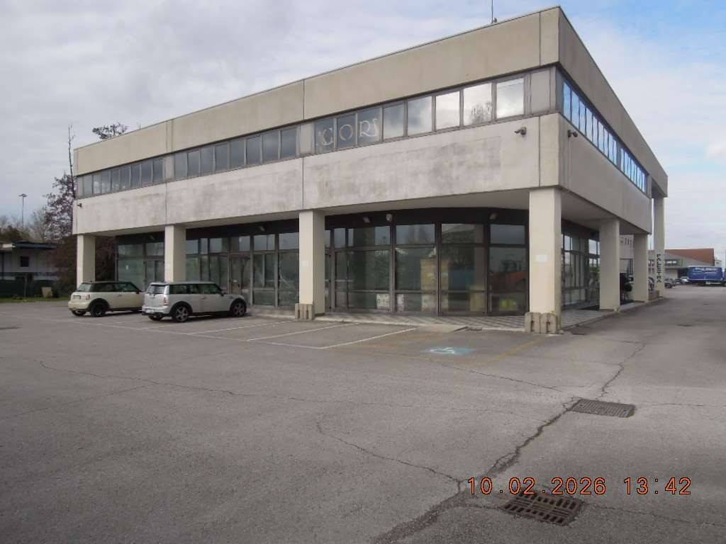 negozio in affitto a Cervignano del Friuli