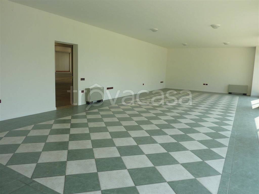 appartamento in affitto a Chiopris-Viscone