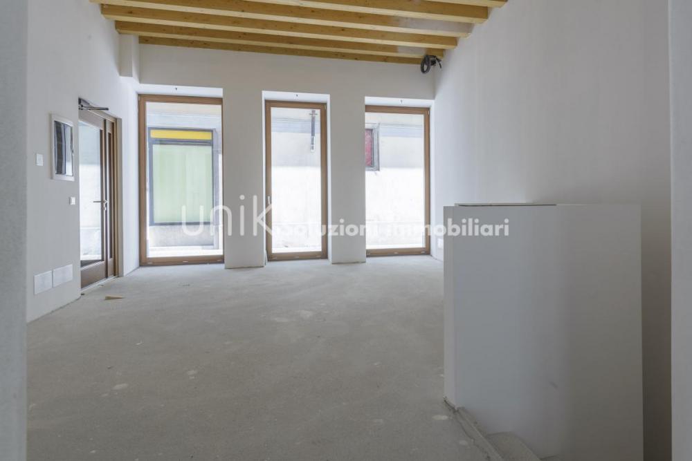 negozio in affitto a Cividale del Friuli