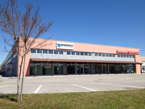 negozio in affitto a Fagagna