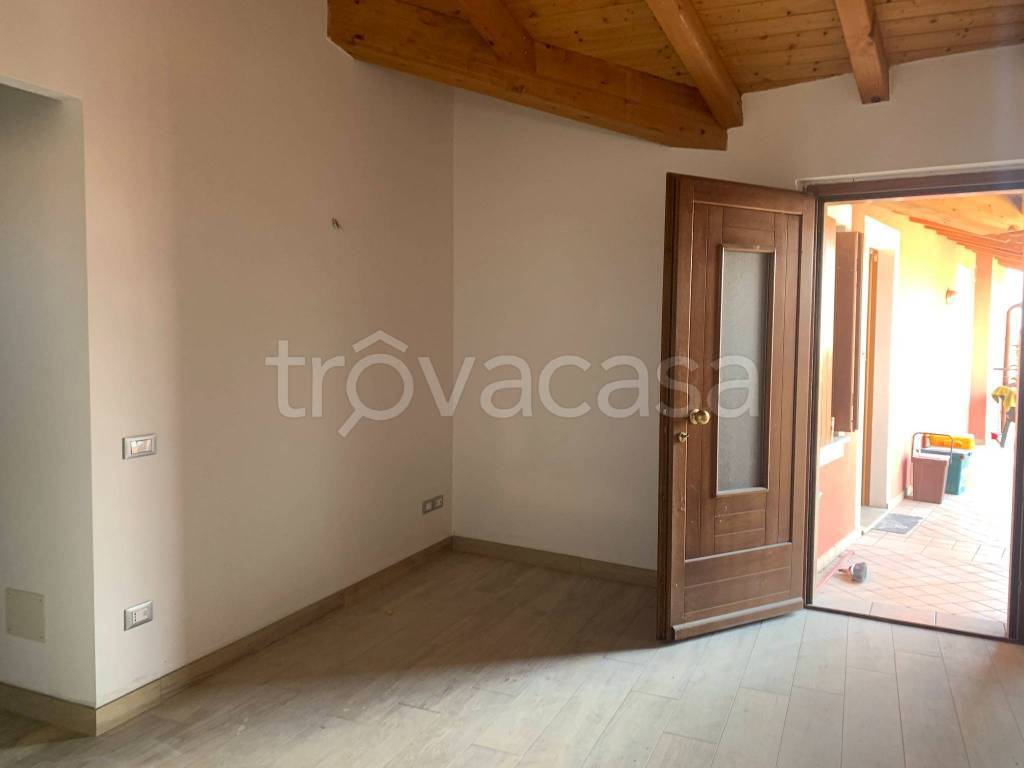 appartamento in affitto a Flaibano