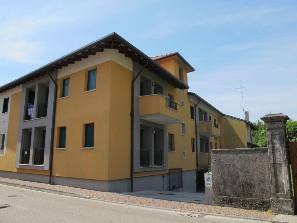 appartamento in affitto a Latisana