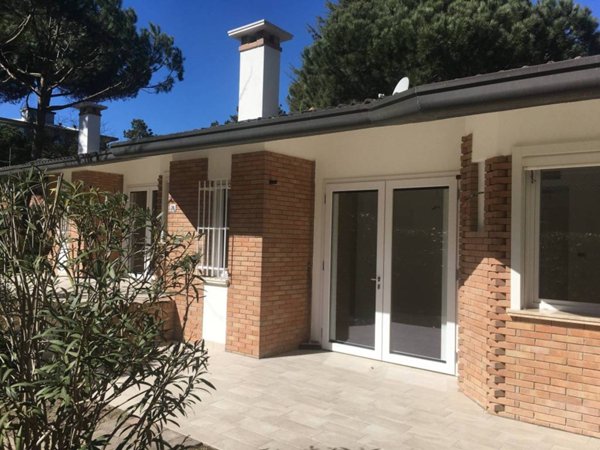 casa indipendente in affitto a Lignano Sabbiadoro in zona Pineta