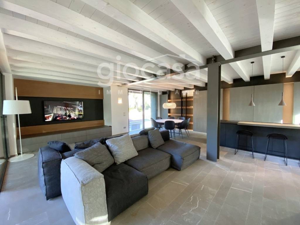 casa indipendente in affitto a Lignano Sabbiadoro in zona Riviera