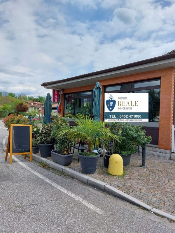 locale commerciale in affitto a Magnano in Riviera in zona Bueriis