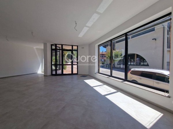 negozio in affitto a Magnano in Riviera