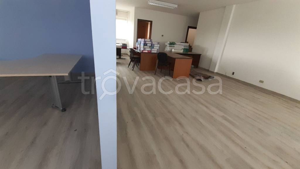 ufficio in affitto a Manzano