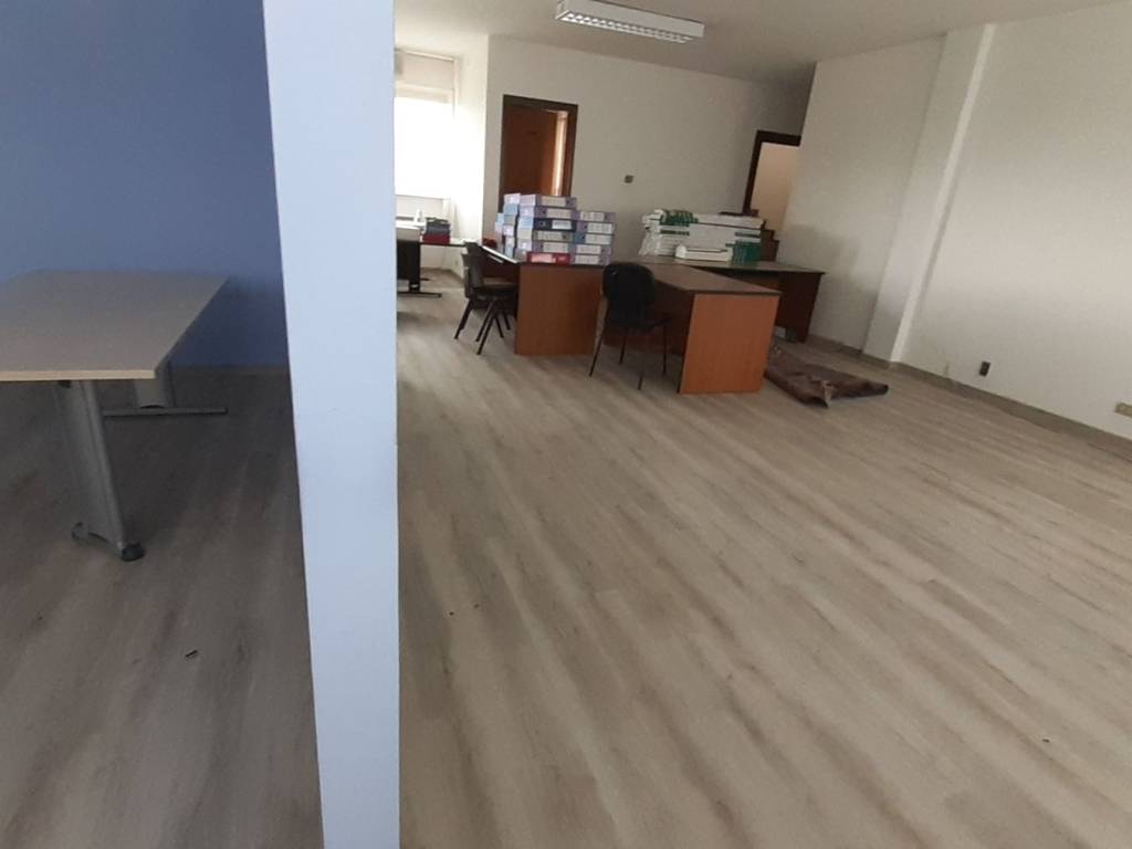 ufficio in affitto a Manzano